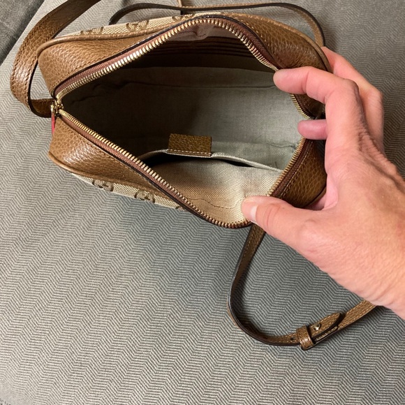 Authentic Bree Original Gucci GG canvas mini messenger bag - Picture 10 of 11